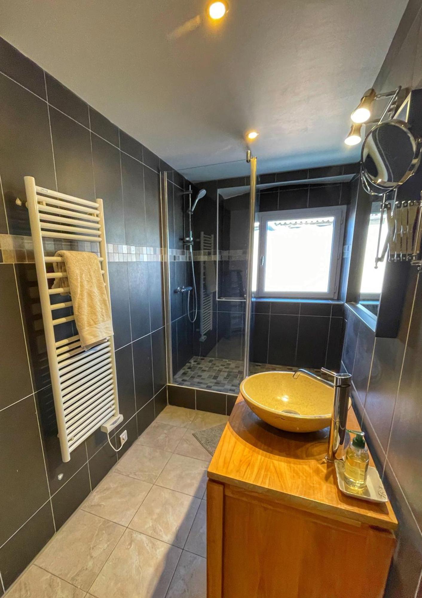 Le Petit Delphia Appartement Apt Buitenkant foto